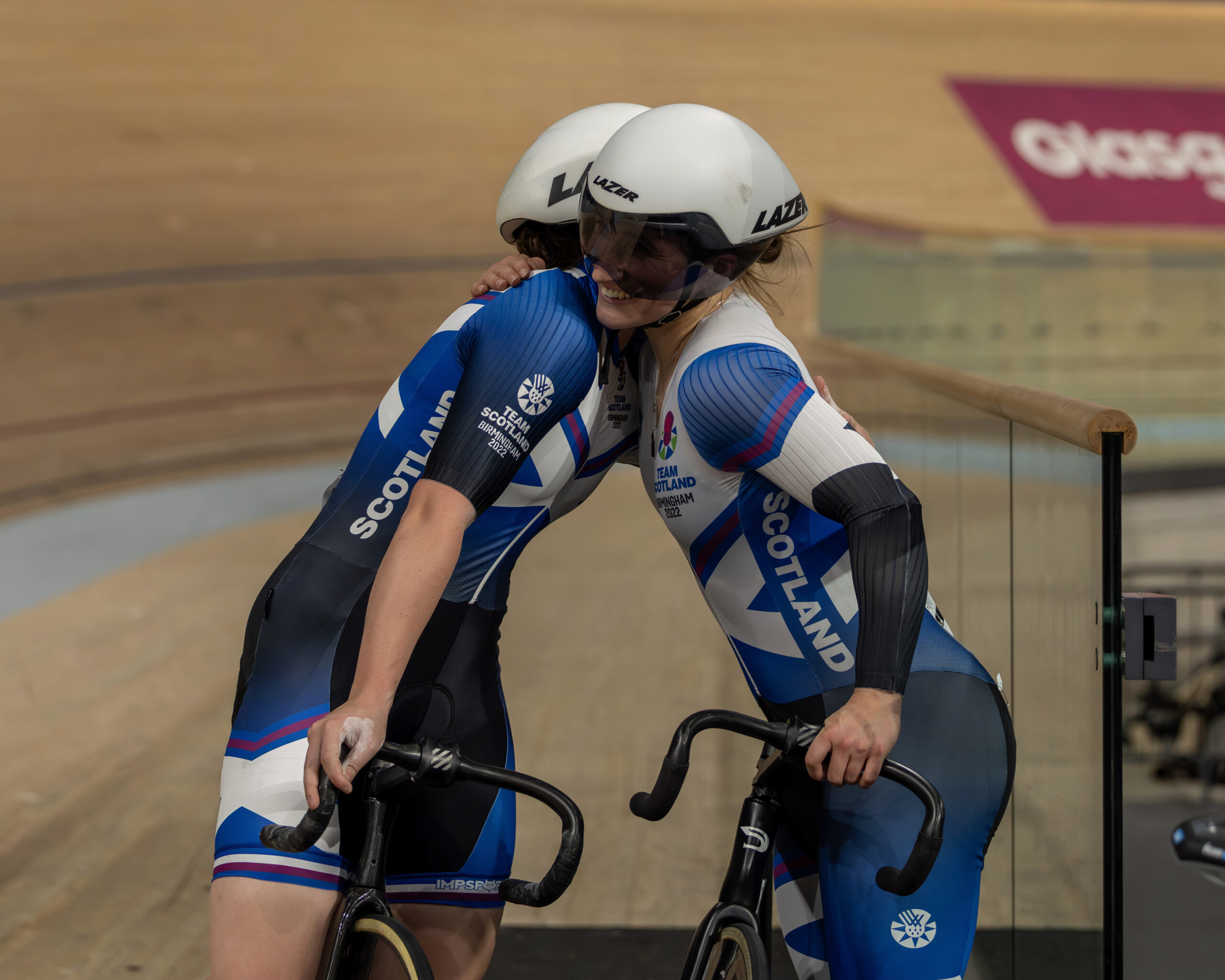 Ellie & Maddie Hug