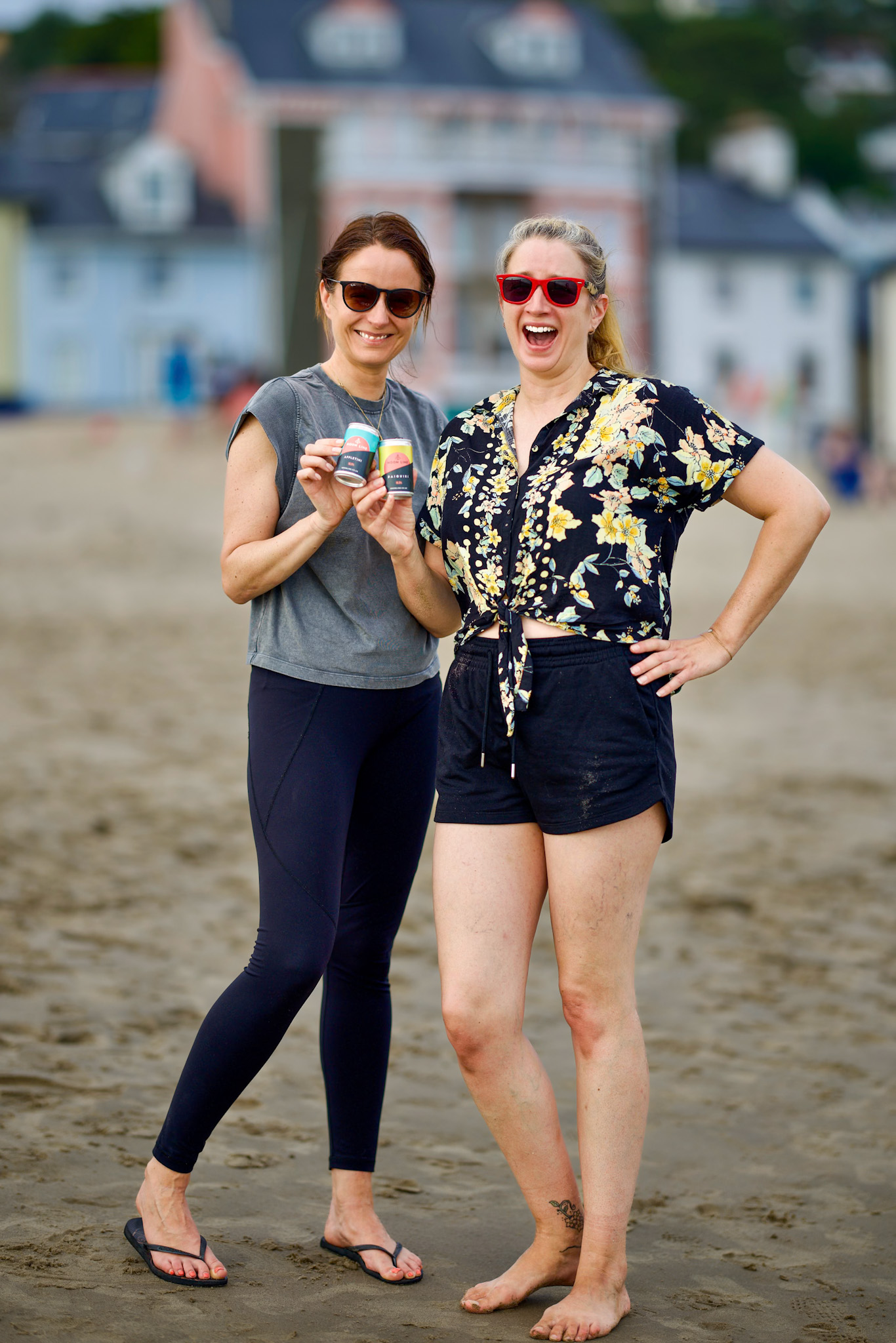 Jen & Sue Noonline