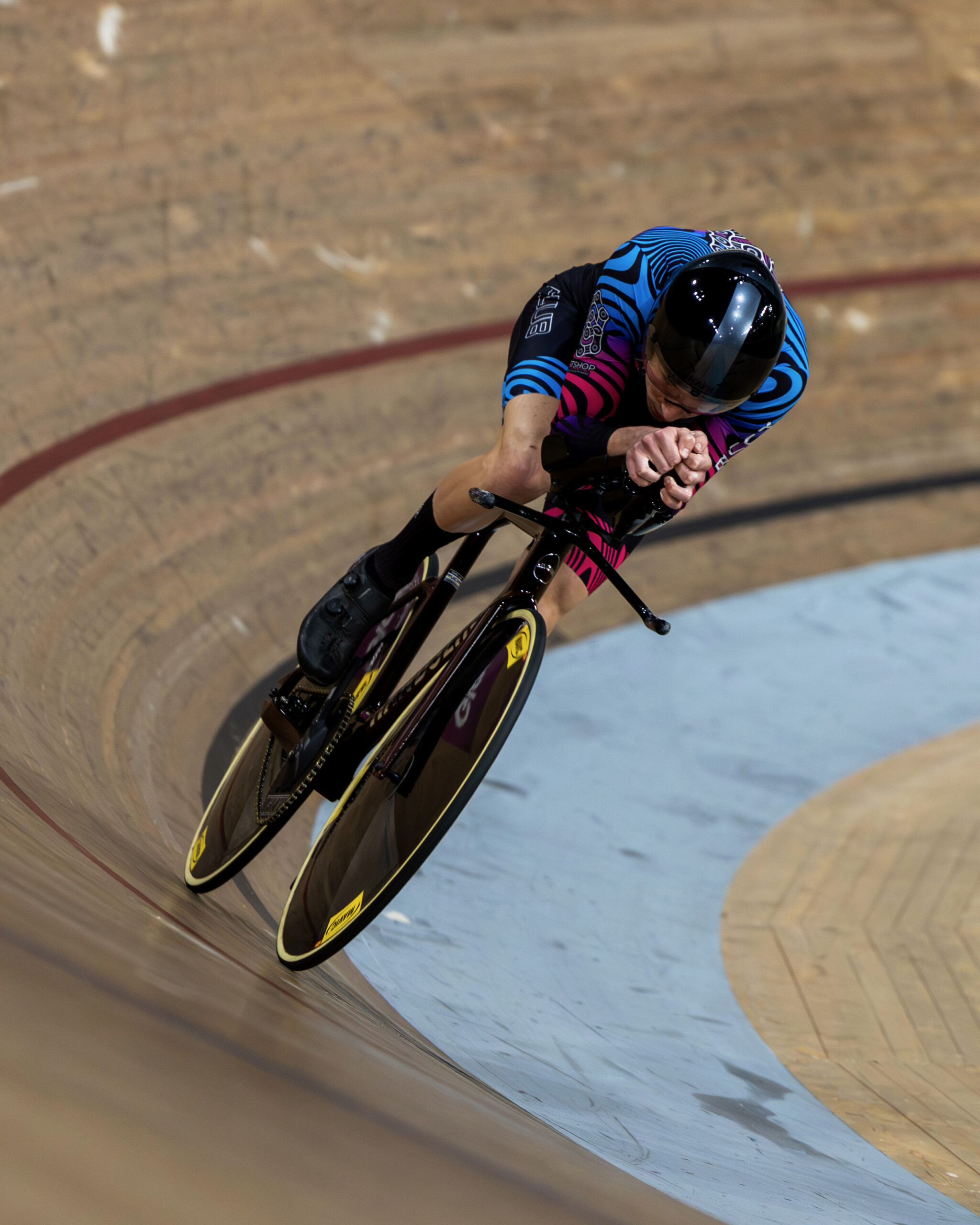 Multi Colour Top Guy On Bend