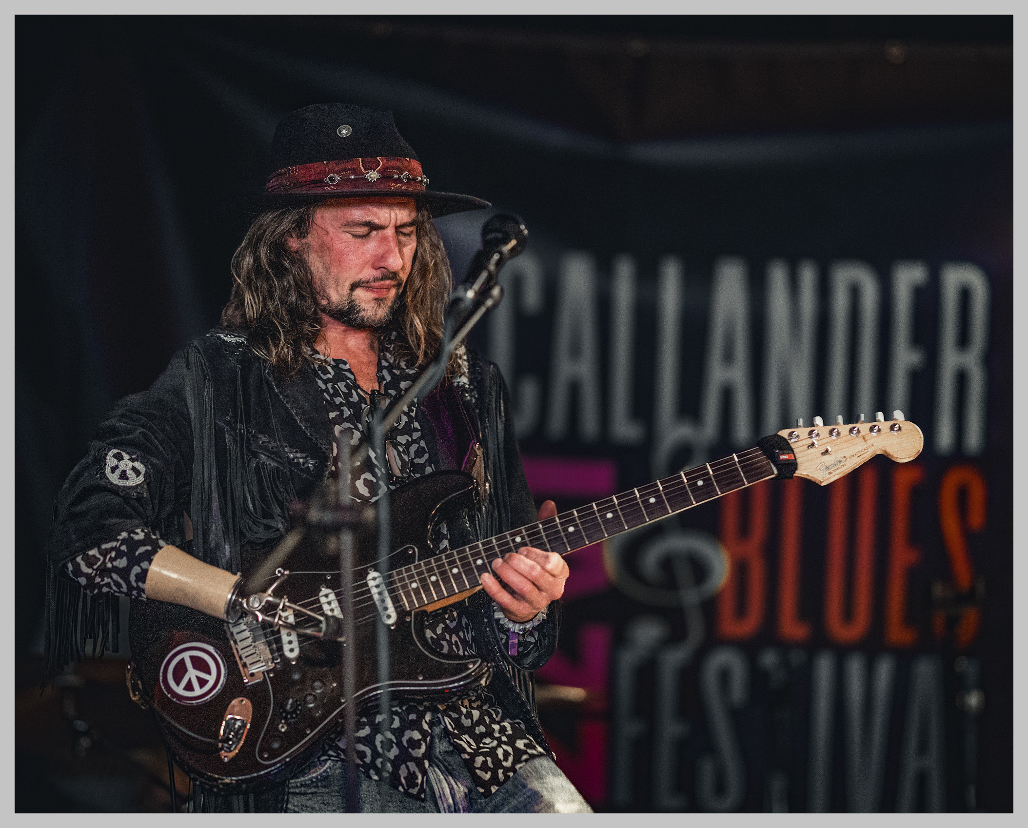 Pirates Guitar No Arm